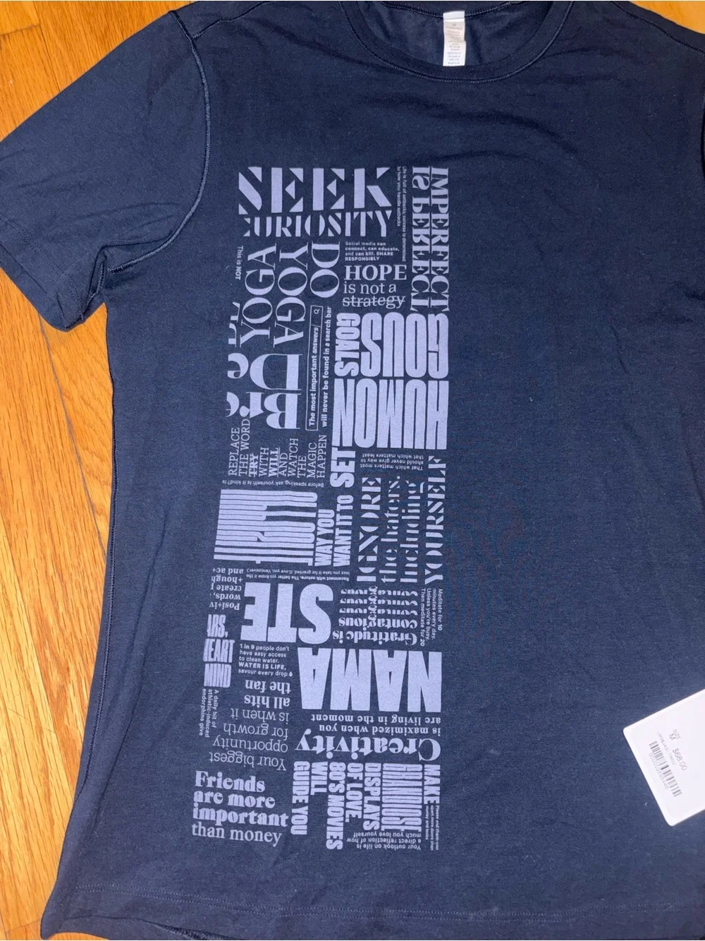 Lululemon Crew Neck T-Shirt Medium - Picture 3 of 8